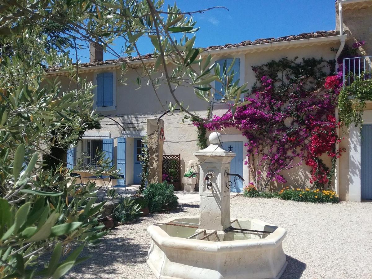 Mas Des Bougainvillees Sernhac Ngoại thất bức ảnh